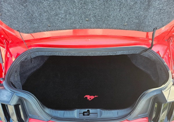 Ford Mustang cena 155545 przebieg: 37300, rok produkcji 2019 z Warszawa małe 667